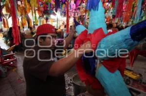 ELABORACIÓN DE PIÑATAS