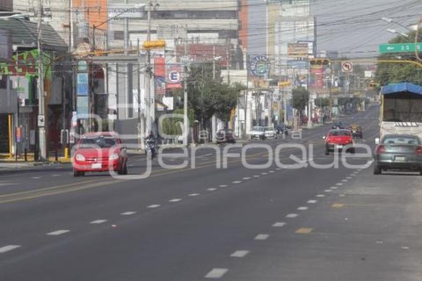 CIUDAD . CALLES VACIAS