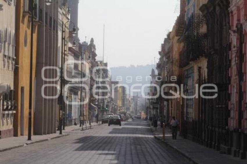 CIUDAD . CALLES VACIAS