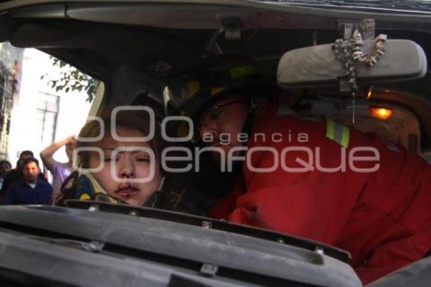 CHOQUE DE DOS VEHÍCULOS DE TRANSPORTE PÚBLICO