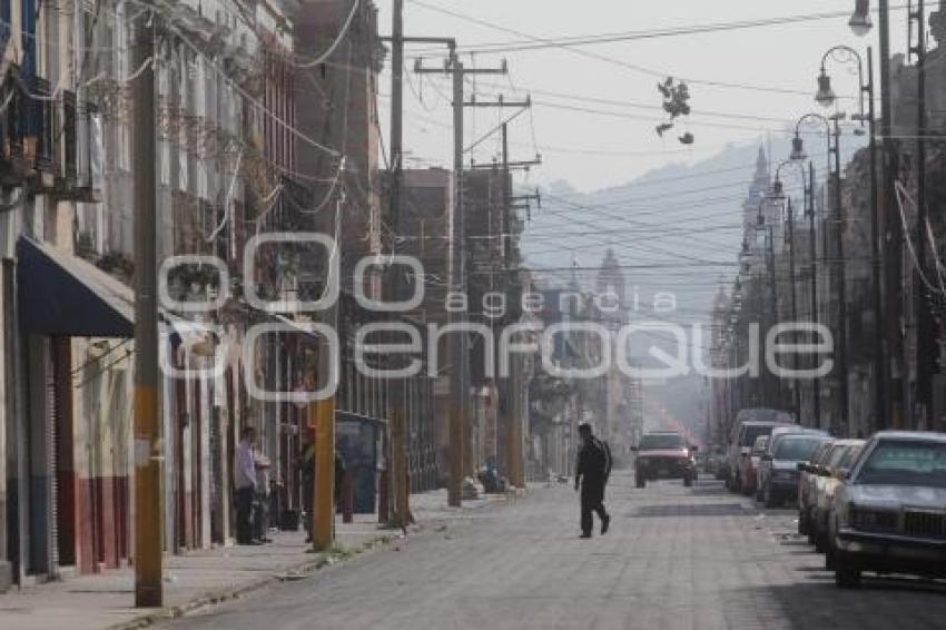 CIUDAD . CALLES VACIAS