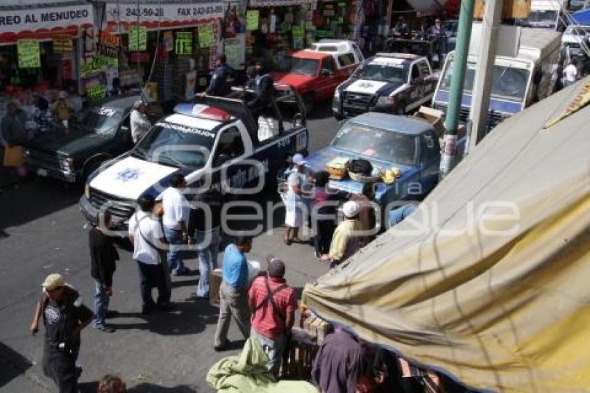 OPERATIVO CONTRA AMBULANTAJE EN MERCADO CINCO DE MAYO