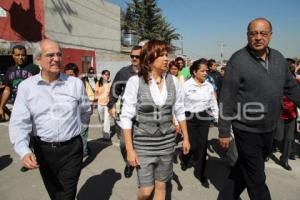 INAUGURACIÓN DE CALLES EN TRES CRUCES