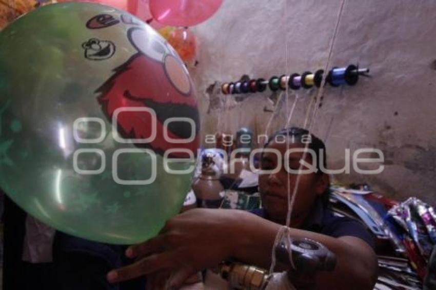 VENDEDORES DE GLOBOS