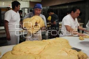 ELABORACIÓN ROSCA DE REYES. PANADERÍA