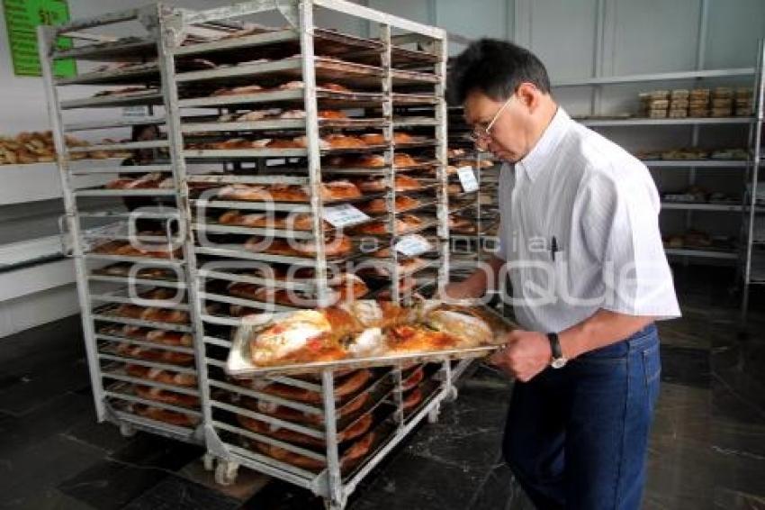 ELABORACIÓN ROSCA DE REYES. PANADERÍA