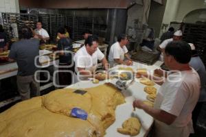 ELABORACIÓN ROSCA DE REYES. PANADERÍA