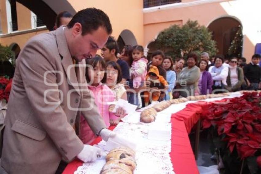 ROSCA DE REYES MUSEO AMPARO