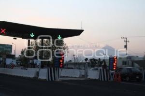 POLICIAS ESTATALES PROTESTAN EN LA CASETA DE COBRO DE ALTIXCO