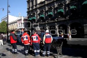 PARAMEDICOS PROTESTAN LA FALTA DE APOYO DE DIRECTIVOS DE LA INSTITUCION