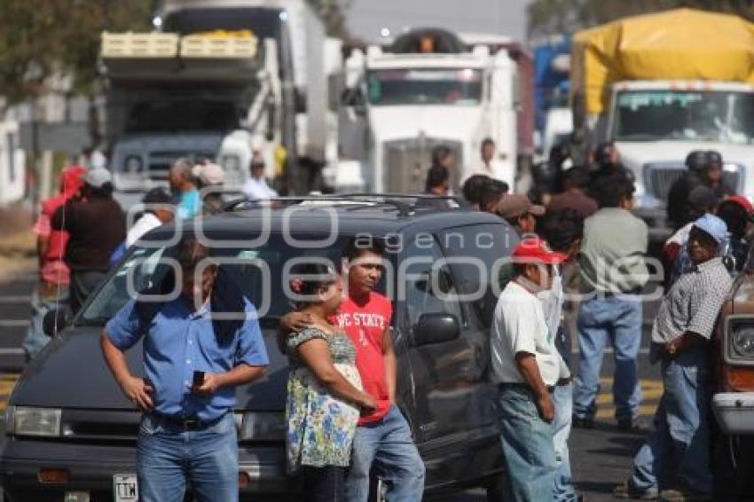 BLOQUEO . AUTOPISTA Y FEDERAL A ATLIXCO