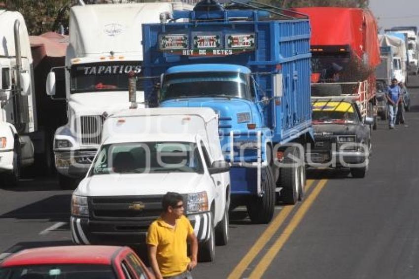 BLOQUEO . AUTOPISTA Y FEDERAL A ATLIXCO