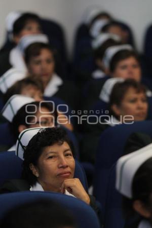 ENTREGA DE RECONOCIMIENTOS A ENFERMERAS. FRANCISCO FRAILE