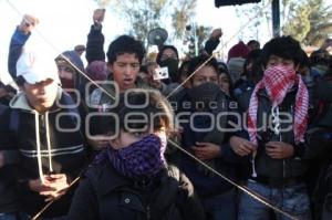 MANIFESTACION - CU - CONTRA AUMENTO AL PASAJE