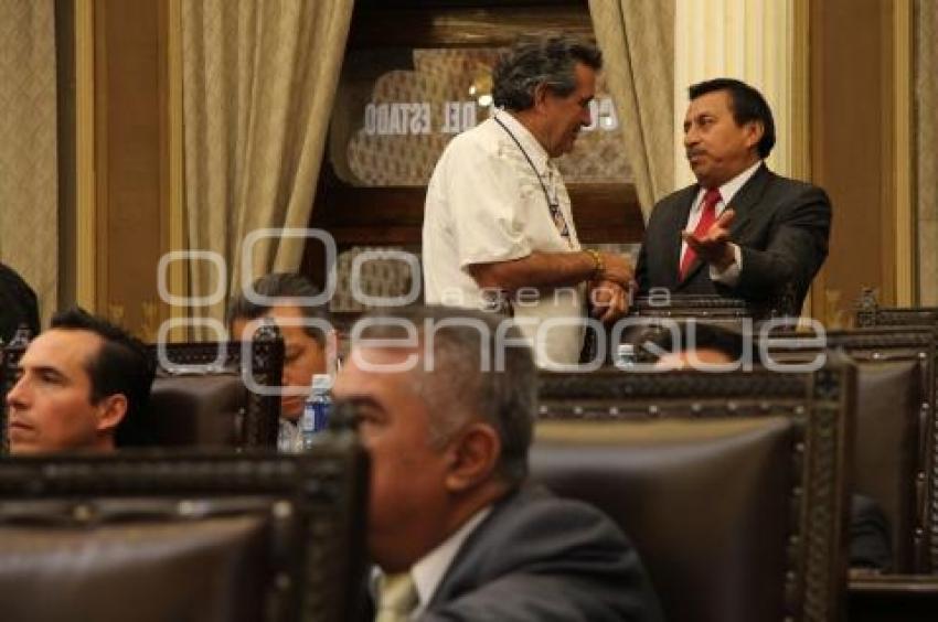 SESIÓN EXTRAORDINARIA EN EL CONGRESO