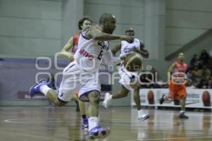 BASQUETBOL . ANGELES VS PIONEROS