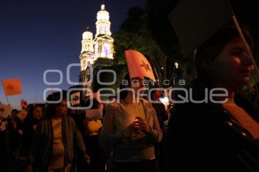 MARCHA SILENCIOSA EN PROTESTA PRO ALZA AL PASAJE