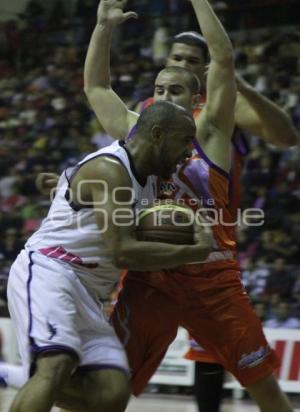 BASQUETBOL . ANGELES VS PIONEROS