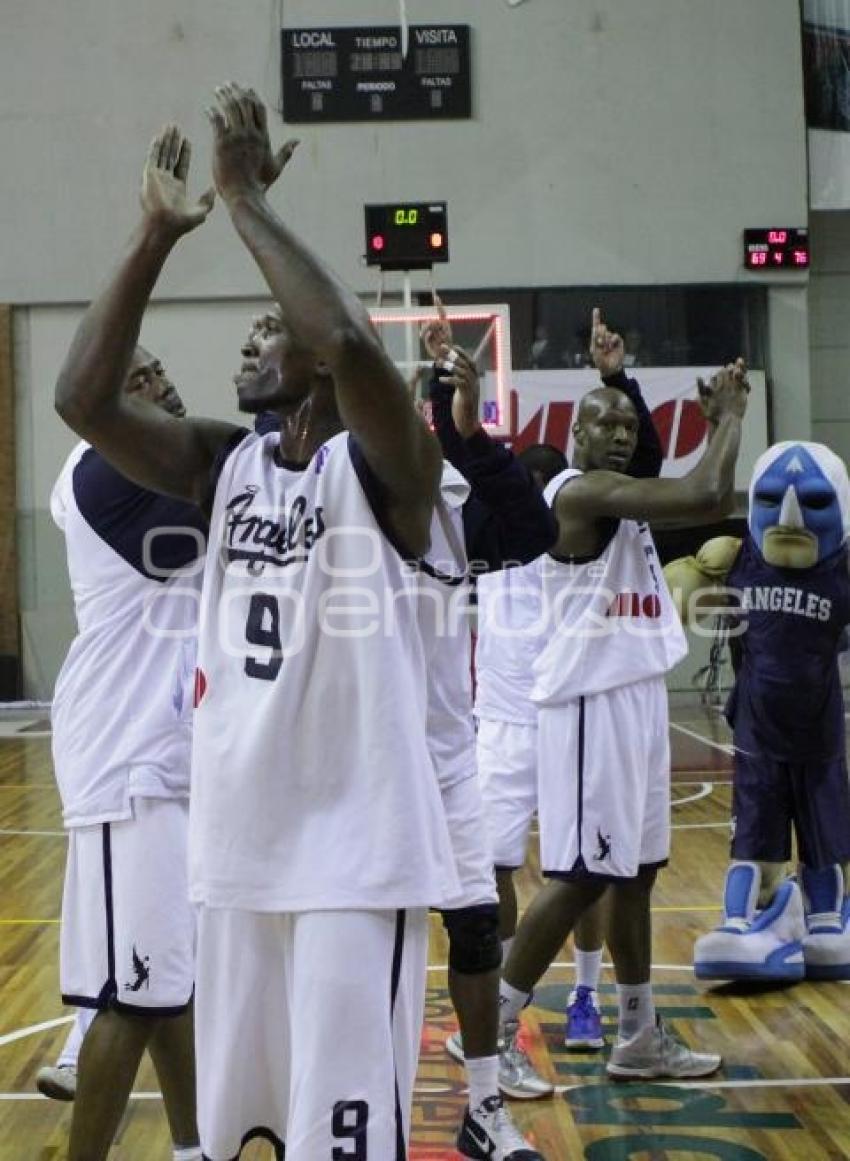 BASQUETBOL . ANGELES VS PIONEROS