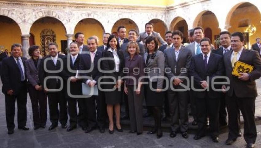 REUNION LIDERES COMPROMISO POR PUEBLA Y DIPUTADOS