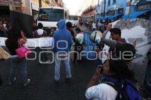 CIERRE 10 PONIENTE POR ALZA DEL PASAJE. ESTUDIANTES