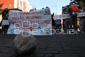 CIERRE 10 PONIENTE POR ALZA DEL PASAJE. ESTUDIANTES