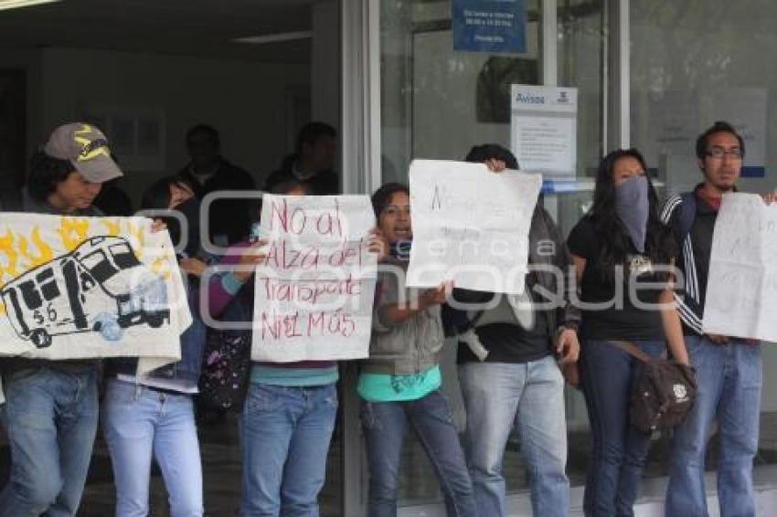 PROTESTA ALZA TRASPORTE