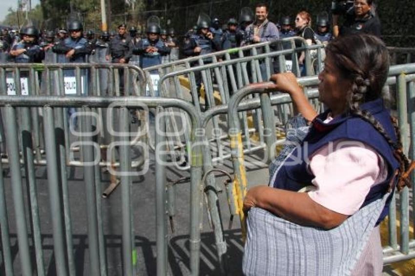 MANIFESTACIÓN DEFRAUDADOS EN EL SEXTO INFORME DE GOBIERNO ESTATAL