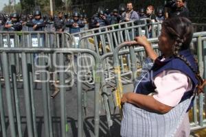 MANIFESTACIÓN DEFRAUDADOS EN EL SEXTO INFORME DE GOBIERNO ESTATAL