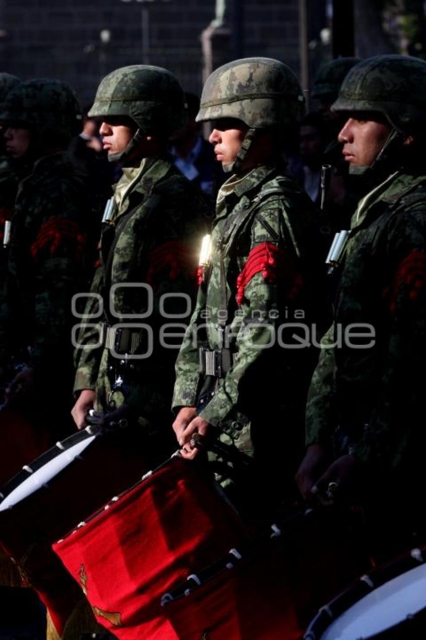 IZAMIENTO BANDERA