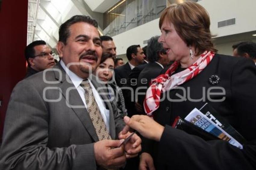 TOMA DE PROTESTA. ANA TERESA ARANDA