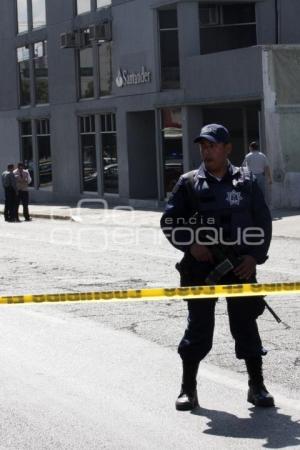 FALSA AMENAZA DE BOMBA  - BANCO SANTANDER