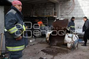 EXPLOTA TANQUE ESTACIONARIO EN TALLER MECANICO