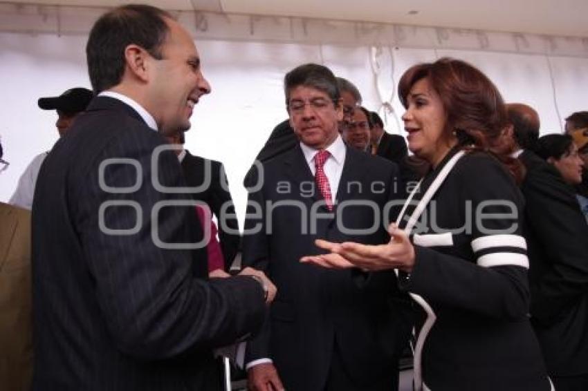 CEREMONIA CIVICA ZOCALO DE PUEBLA