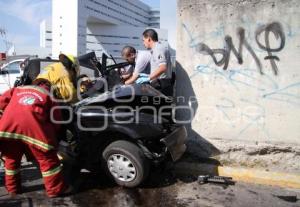 RESCATE URBANO 066 LIBERA A UN HOMBRE PRENSADO