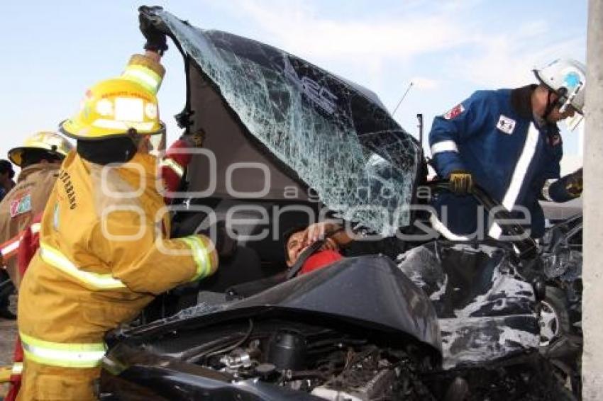 RESCATE URBANO 066 LIBERA A UN HOMBRE PRENSADO