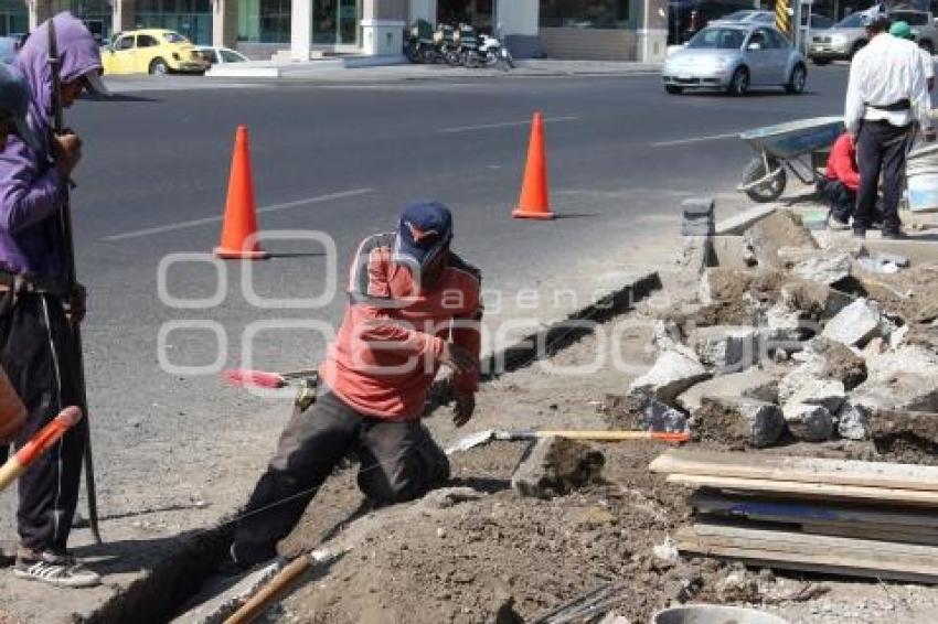 RESCATE ROTONDA AL FINAL DE LA RECTA A CHOLULA