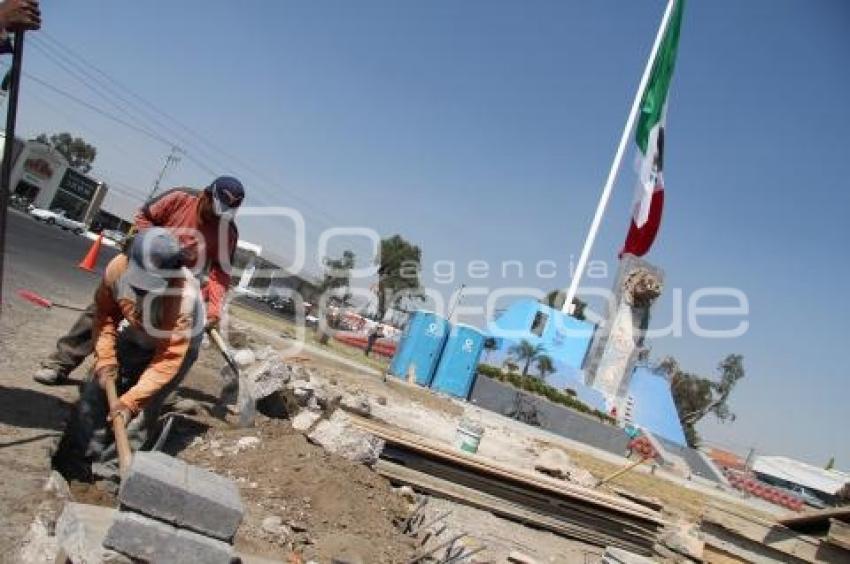 RESCATE ROTONDA AL FINAL DE LA RECTA A CHOLULA