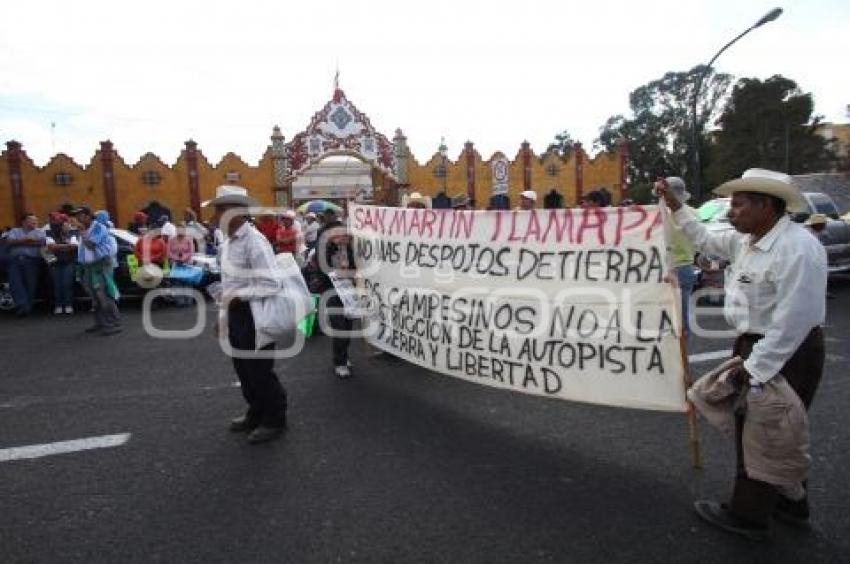 MANIFESTACIÓN . CASA AGUAYO