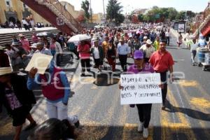 MANIFESTACIÓN . CASA AGUAYO