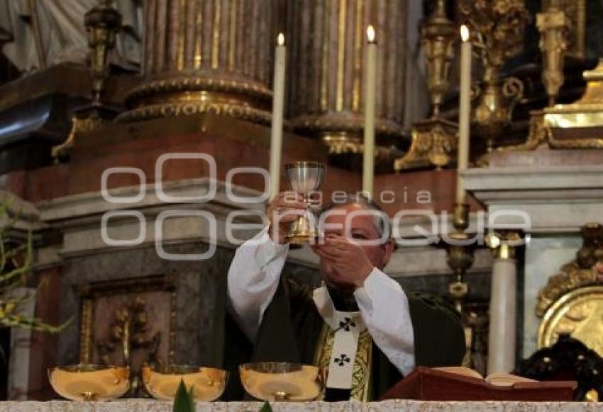 MISA DOMINICAL EN CATEDRAL DE PUEBLA