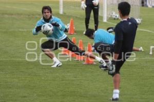 ENTRENAMIENTO DEL EQUIPO DE FUTBOL PUEBLA