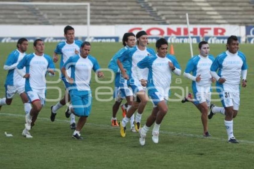 ENTRENAMIENTO DEL EQUIPO DE FUTBOL PUEBLA