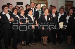 MARTHA ERICKA ALONSO  - PRESIDENTA HONORARIA DE LA CRUZ ROJA EN PUEBLA