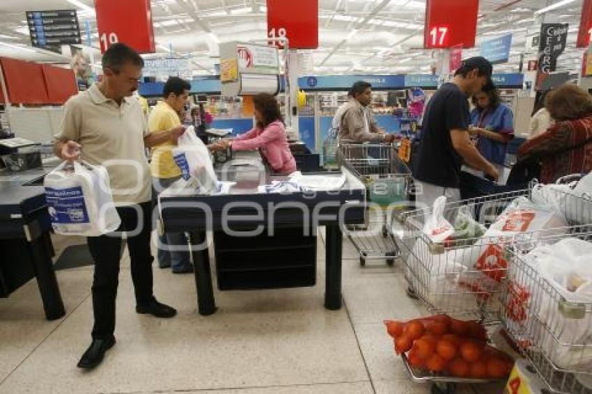 ECONOMÍA . SUPERMERCADO