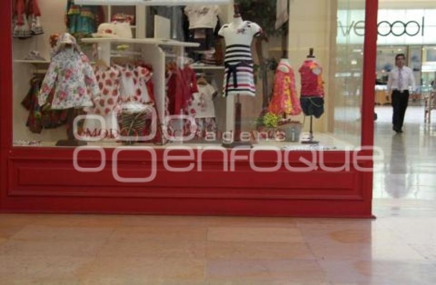 ECONOMIA-CENTRO COMERCIAL ANGELOPOLIS