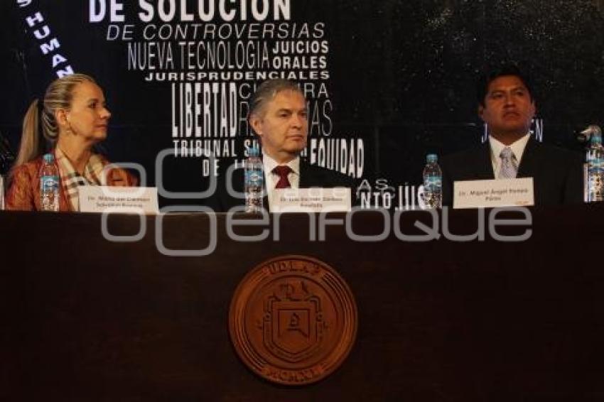 INAUGURACIÓN CONGRESO DE DERECHO. UDLA