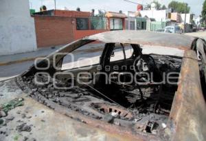 AUTOS QUEMADOS EN LA COLONIA LOMA BELLA