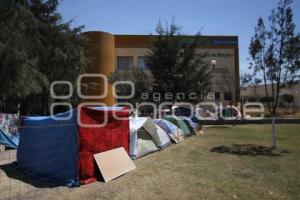 CAMPAMENTO FAMILIARES DE INTERNOS HOPITAL DE LA MUJER