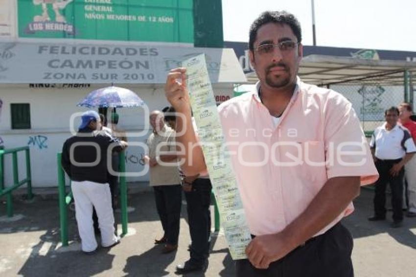 BEISBOL . PERICOS DE PUEBLA